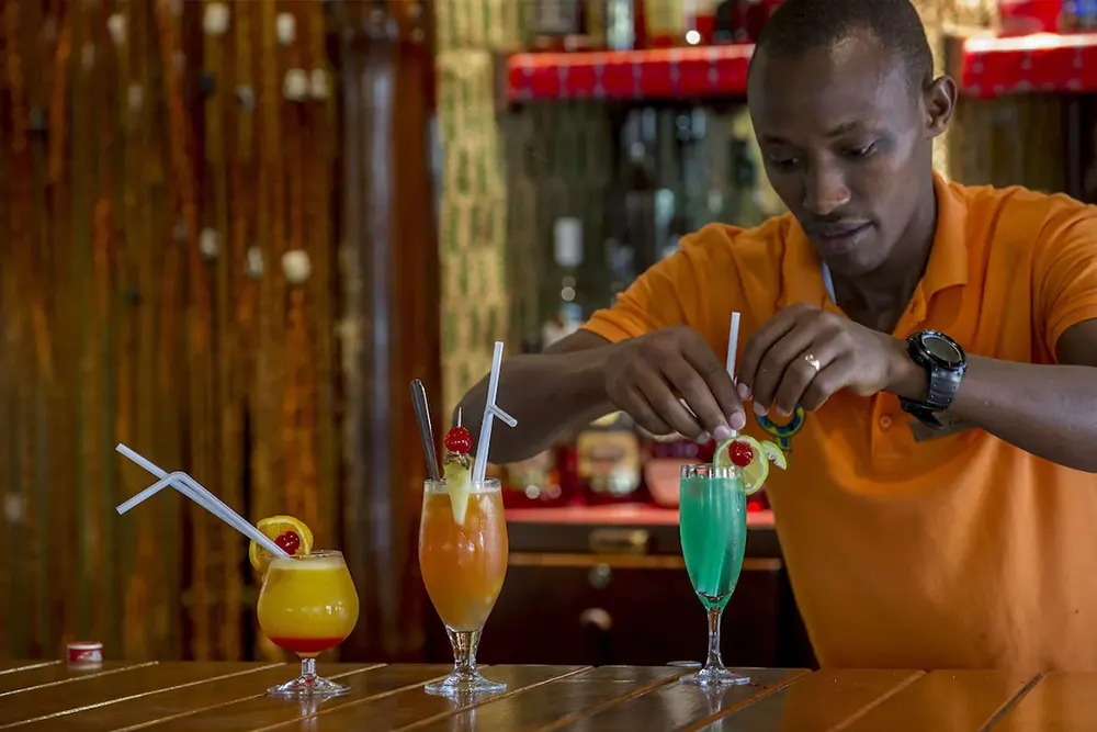 food and drinks - Serengeti Serena Safari Lodge